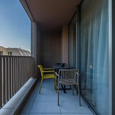 Boheme-city Center-castle-riverside-self Check-in-aircondition Apartment