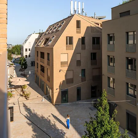Boheme-city Center-castle-riverside-self Check-in-aircondition * Bratislava