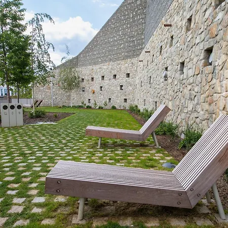 Boheme-city Center-castle-riverside-self Check-in-aircondition
