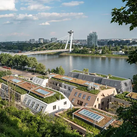 Apartment Boheme-city Center-castle-riverside-self Check-in-aircondition *