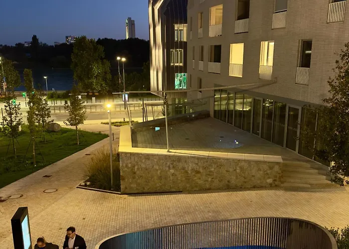 Διαμέρισμα Boheme In The Heart Of Μπρατισλάβα